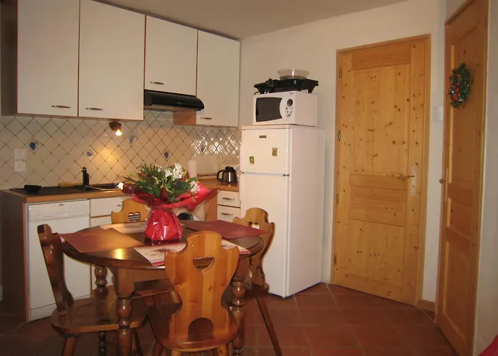 Apartment Location Pour 2 Personnes Pres De Montalbert *